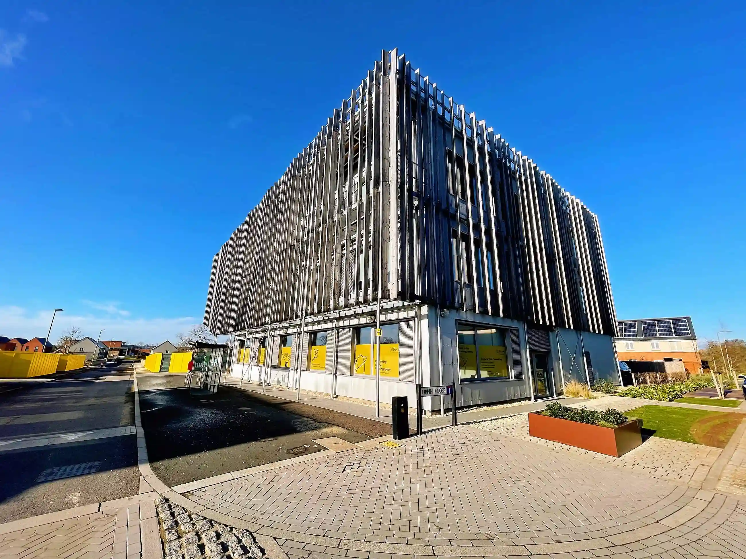 Perch Eco Business Center 2200